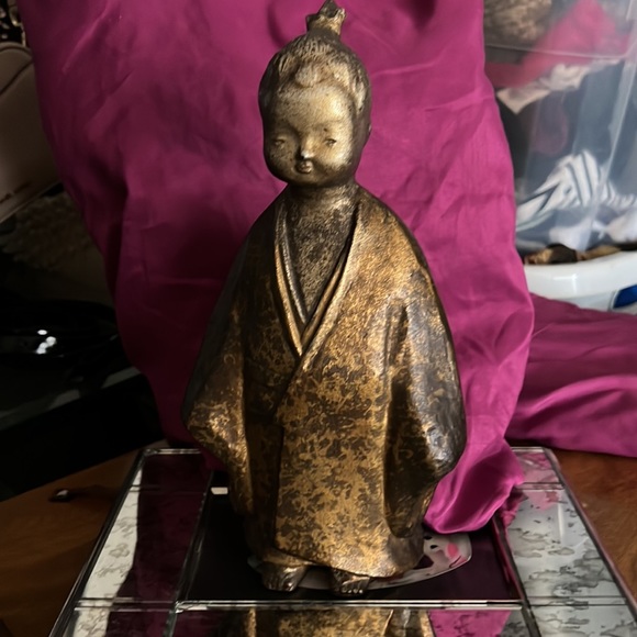 Antique monk boy of bronze !!